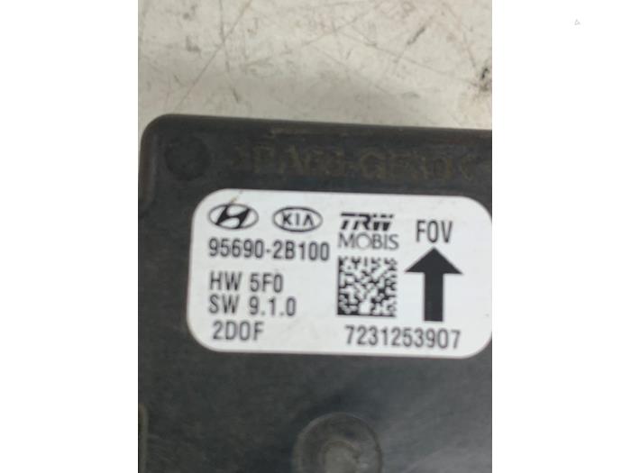 Ordenadores ESP de un Hyundai i30 (FD) 1.6 CRDi 16V VGT HP 2011