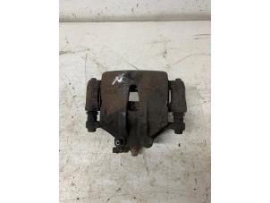 Used Front brake calliper, right Hyundai i30 (FD) 1.6 CRDi 16V VGT HP Price € 40,00 Margin scheme offered by Het Viaduct