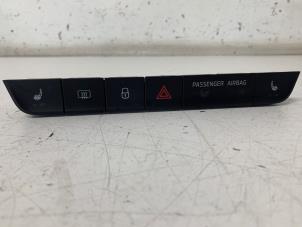 Used Panic lighting switch Skoda Fabia III (NJ3) 1.4 TSI 16V R5 Edition Price € 20,00 Margin scheme offered by Het Viaduct