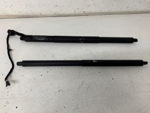 Used Set of gas struts for boot Opel Insignia Sports Tourer 2.0 CDTI 16V Price € 300,00 Margin scheme offered by Het Viaduct