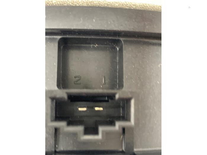 Haut-parleur d'un Seat Leon ST (5FF) 1.6 TDI 16V 2017