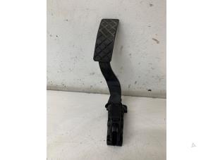 Used Accelerator pedal Seat Leon ST (5FF) 1.6 TDI 16V Price € 25,00 Margin scheme offered by Het Viaduct