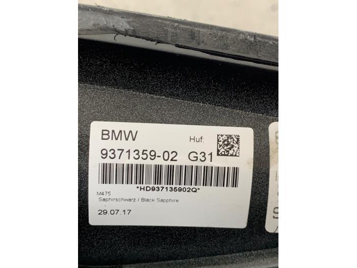 Antena z BMW 5 serie Touring (G31) 530d xDrive 3.0 TwinPower Turbo 24V 2019
