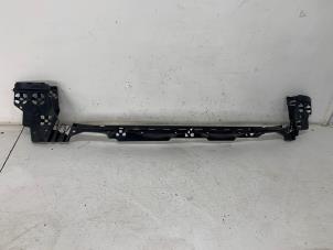 Used Rear bumper bracket central BMW 5 serie Touring (G31) 530d xDrive 3.0 TwinPower Turbo 24V Price € 80,00 Margin scheme offered by Het Viaduct