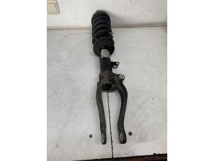 Used Front shock absorber rod, left BMW 5 serie Touring (G31) 530d xDrive 3.0 TwinPower Turbo 24V Price € 100,00 Margin scheme offered by Het Viaduct
