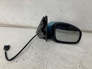 Used Wing mirror, right Skoda Roomster (5J) 1.2 TDI 12V Price € 50,00 Margin scheme offered by Het Viaduct