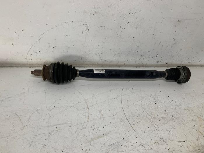 Front drive shaft, right from a Volkswagen Polo IV (9N1/2/3) 1.4 16V 2009