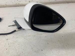 Used Wing mirror, right Peugeot 508 SW (8E/8U) 2.2 HDiF 16V GT Price € 115,00 Margin scheme offered by Het Viaduct