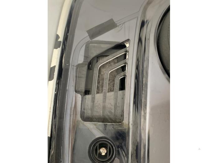 Innenbeleuchtung vorne van een Peugeot 508 SW (8E/8U) 2.2 HDiF 16V GT 2014