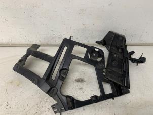 Used Rear bumper bracket, right Peugeot 508 SW (8E/8U) 2.2 HDiF 16V GT Price € 35,00 Margin scheme offered by Het Viaduct
