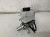 Master cylinder from a BMW 3 serie Gran Turismo (F34) 320d 2.0 16V 2014