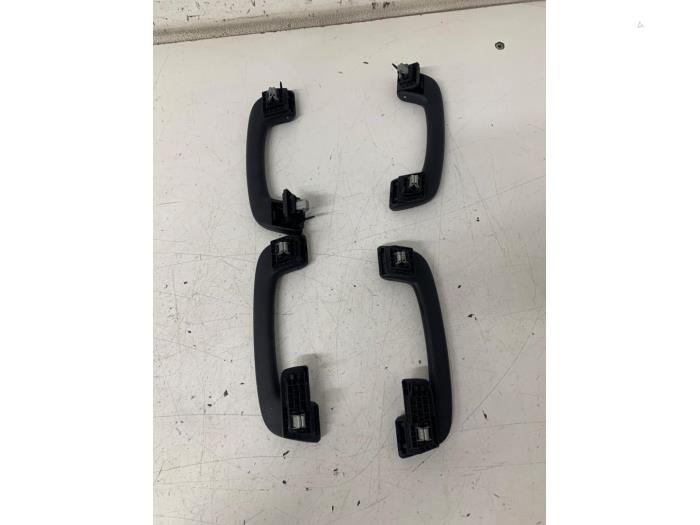 Handle set from a BMW 3 serie Gran Turismo (F34) 320d 2.0 16V 2014
