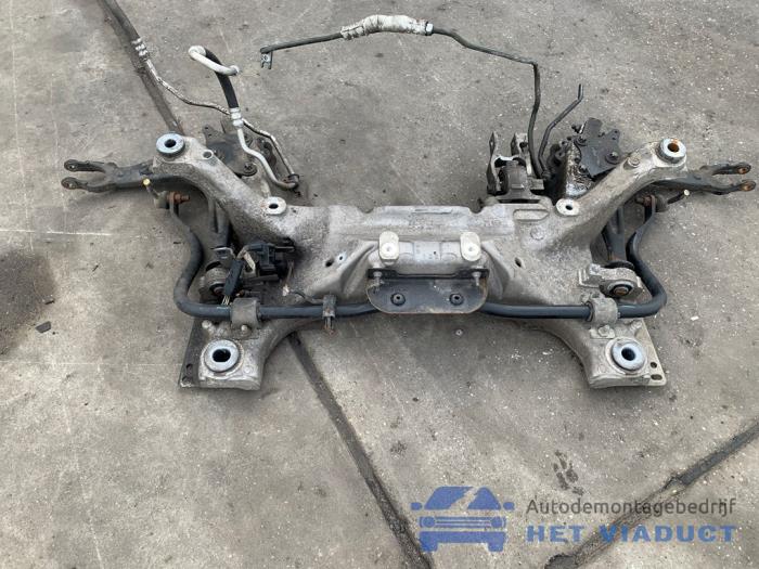 Usados Subchasis Peugeot 508 SW (8E/8U) 2.2 HDiF 16V GT Precio € 125,00 Norma de margen ofrecido por Het Viaduct
