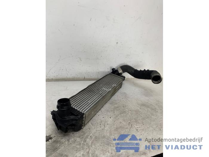 Usados Intercooler BMW 2 serie Gran Tourer (F46) 220dA xDrive 2.0 TwinPower Turbo 16V Precio € 150,00 Norma de margen ofrecido por Het Viaduct