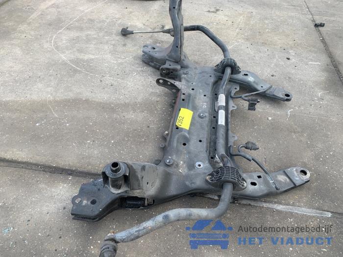 F46 Rear Subframe Subframe BMW 2 serie Gran Tourer 220dA xDrive 2.0 TwinPower Turbo 16V ...