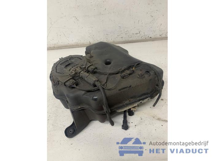 Begagnade AdBlue-tank BMW 2 serie Gran Tourer (F46) 220dA xDrive 2.0 TwinPower Turbo 16V Pris € 250,00 Marginaltabell erbjuds av Het Viaduct