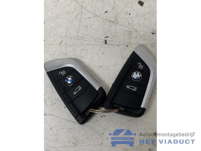 Używane Klucz BMW 2 serie Gran Tourer (F46) 220dA xDrive 2.0 TwinPower Turbo 16V Cena € 100,00 Procedura marży oferowane przez Het Viaduct
