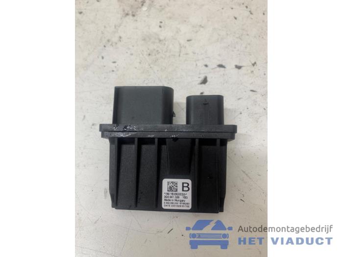 Boitier Adblue d'un Volkswagen Touran (5T1) 2.0 TDI 150 2020