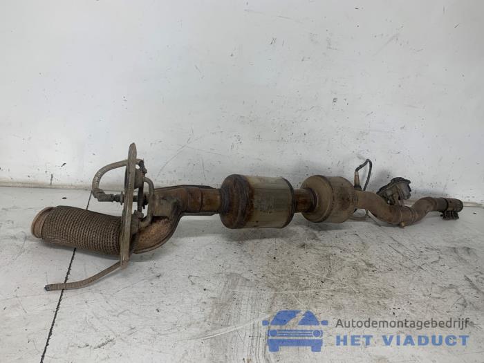 Used Front pipe + catalyst Volkswagen Touran (5T1) 2.0 TDI 150 Price € 600,00 Margin scheme offered by Het Viaduct