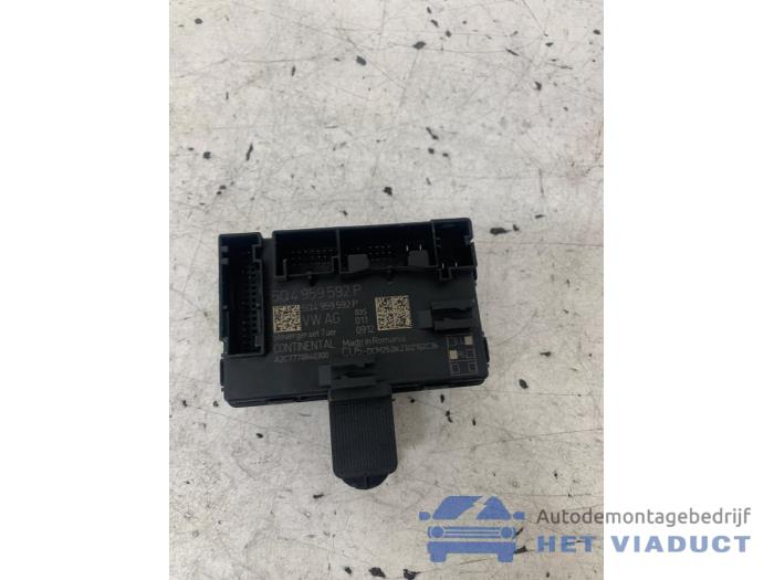 Używane Modul centralnego zamka Seat Leon Sportstourer (KLF) 2.0 TDI SCR Cena € 50,00 Procedura marży oferowane przez Het Viaduct