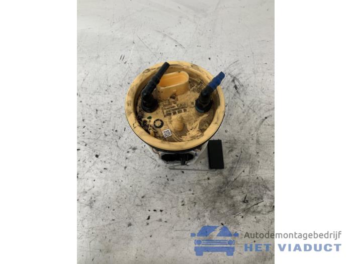 Usagé Pompe d'injection Skoda Fabia III (NJ3) 1.4 TDI 12V 90 Prix € 75,00 Règlement à la marge proposé par Het Viaduct