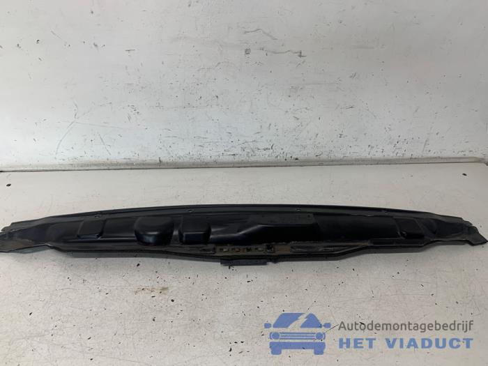 Używane Parawan Ford Focus 3 Wagon 1.0 Ti-VCT EcoBoost 12V 125 Cena € 30,00 Procedura marży oferowane przez Het Viaduct