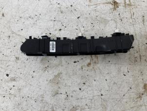 Usados Soporte de parachoques izquierda detrás Hyundai i10 1.0 T-GDi 12V N-Line Precio € 20,00 Norma de margen ofrecido por Het Viaduct