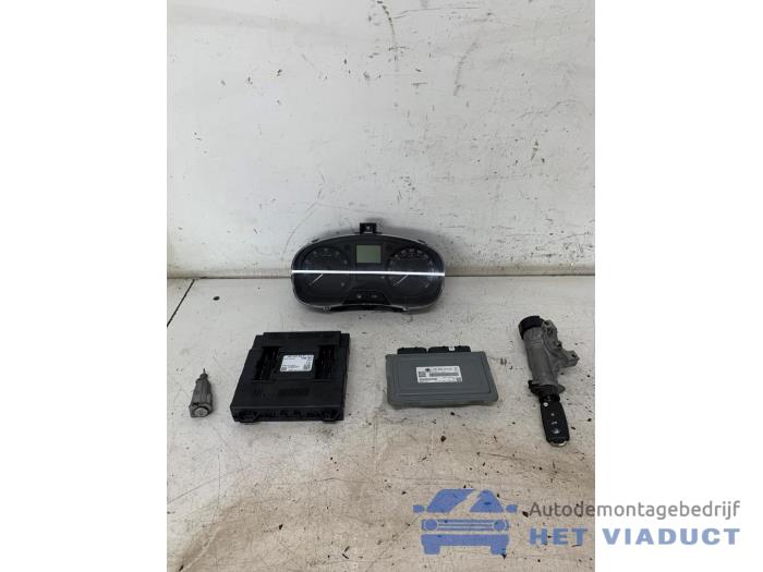 Used Ignition lock + computer Skoda Fabia II (5J) 1.2i 12V Price € 300,00 Margin scheme offered by Het Viaduct