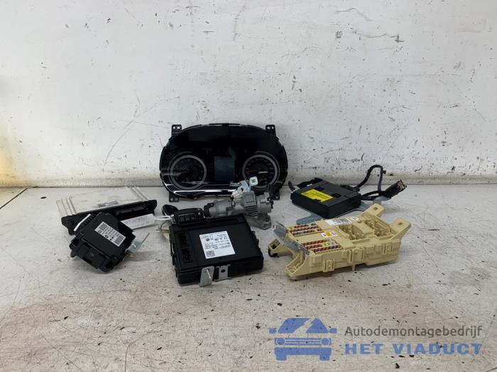 Used Ignition lock + computer Hyundai i10 1.0 T-GDi 12V N-Line Price € 500,00 Margin scheme offered by Het Viaduct