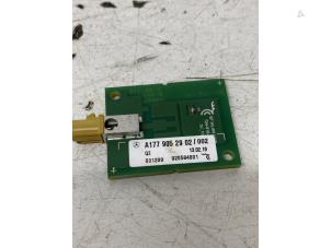 Used Antenna (miscellaneous) Mercedes A (177.0) 1.3 A-180 Turbo 16V Price € 15,00 Margin scheme offered by Het Viaduct