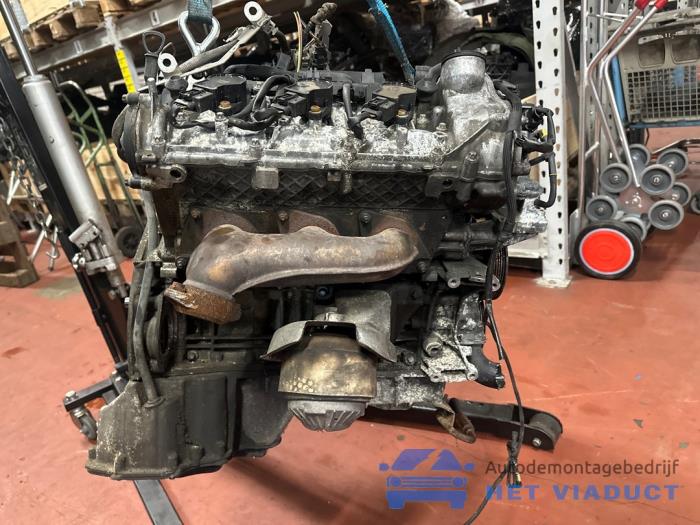 Motor van een Mercedes-Benz CLS (C219) 350 3.5 V6 18V 2004