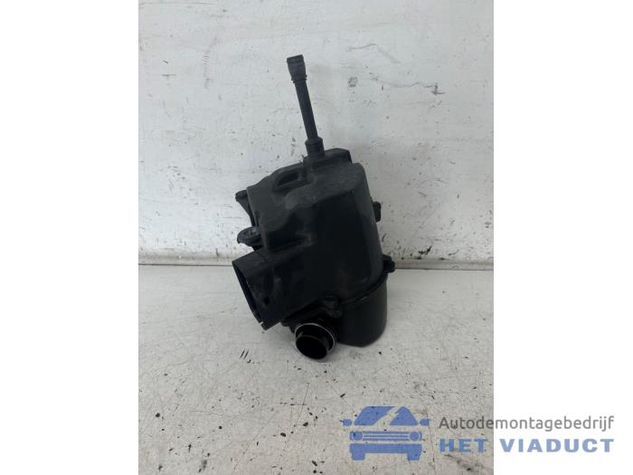 Begagnade Luftfilterhus Audi A1 (8X1/8XK) 1.4 TDI Ultra 12V Pris € 50,00 Marginaltabell erbjuds av Het Viaduct