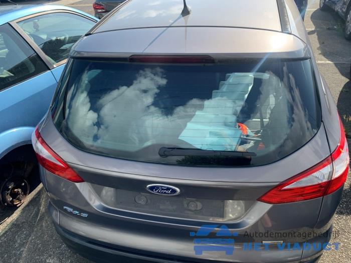 Begagnade Baklucka Ford Focus 3 Wagon 1.0 Ti-VCT EcoBoost 12V 125 Pris € 450,00 Marginaltabell erbjuds av Het Viaduct