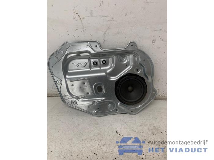 Używane Glosnik Ford B-Max (JK8) 1.0 EcoBoost 12V 100 Cena € 40,00 Procedura marży oferowane przez Het Viaduct