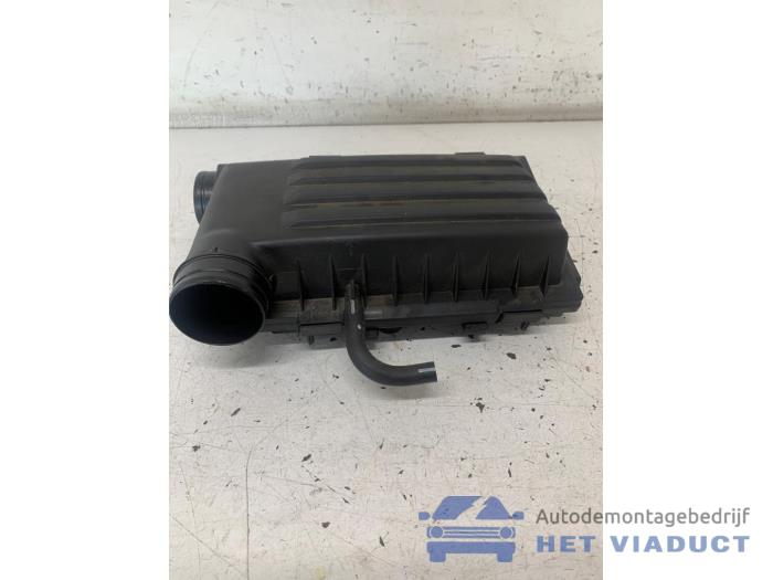 Begagnade Luftfilterhus Volkswagen Golf VII (AUA) 1.2 TSI 16V Pris € 60,00 Marginaltabell erbjuds av Het Viaduct