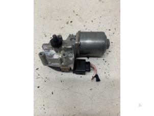Usagé Moteur essuie-glace avant Renault Clio IV Estate/Grandtour (7R) 1.2 16V Prix € 70,00 Règlement à la marge proposé par Het Viaduct