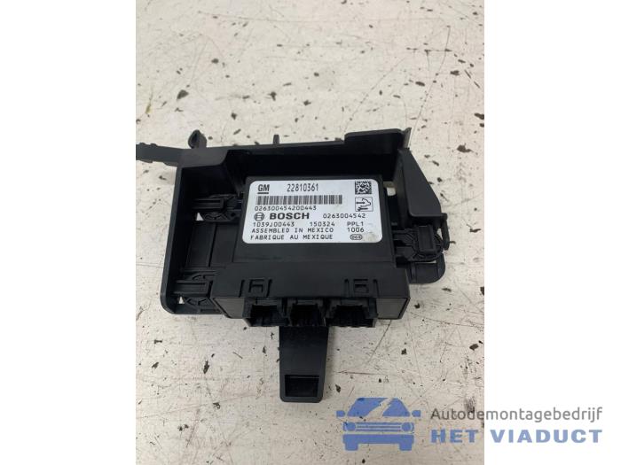 Begagnade PDC-modul Opel Astra J Sports Tourer (PD8/PE8/PF8) 1.6 CDTI 16V Pris € 25,00 Marginaltabell erbjuds av Het Viaduct