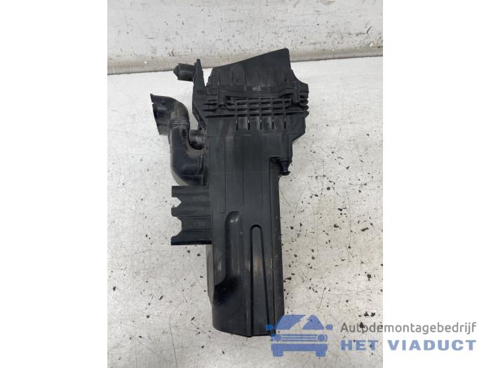 Gebrauchte Luftfiltergehäuse Ford B-Max (JK8) 1.0 EcoBoost 12V 100 Preis € 45,00 Margenregelung angeboten von Het Viaduct
