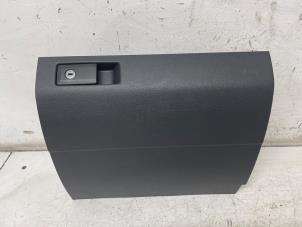 Used Glovebox Volkswagen Caddy IV 2.0 TDI 102 Price € 40,00 Margin scheme offered by Het Viaduct