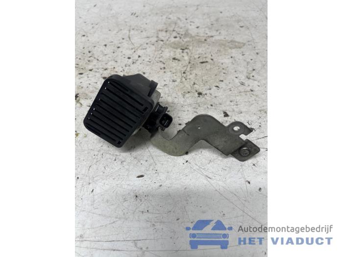 Używane Klakson Ford B-Max (JK8) 1.0 EcoBoost 12V 100 Cena € 20,00 Procedura marży oferowane przez Het Viaduct