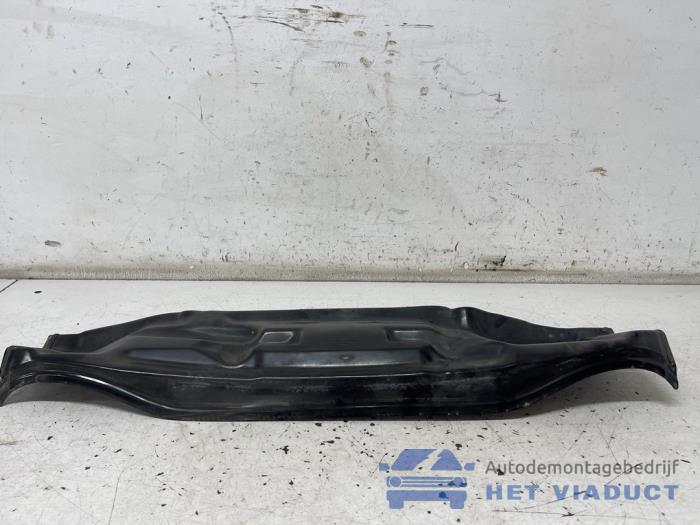 Używane Parawan Volkswagen Polo V (6R) 1.2 12V BlueMotion Technology Cena € 15,00 Procedura marży oferowane przez Het Viaduct