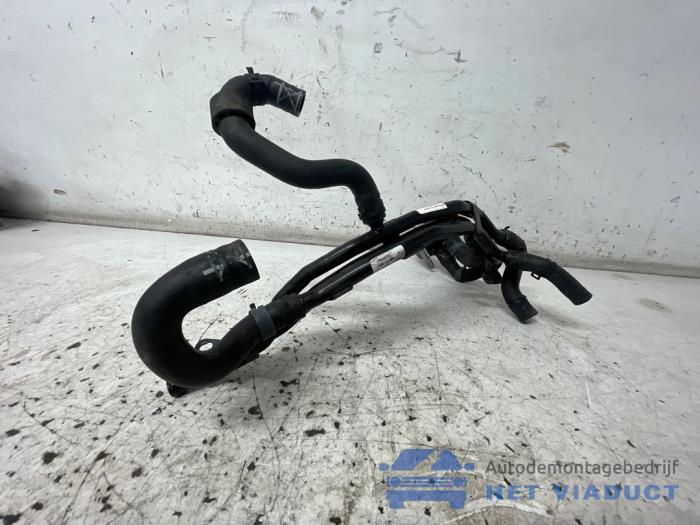 Gebrauchte Wasserrohr Audi A3 Sportback (8VA/8VF) 1.4 TFSI 16V 40 e-tron Preis € 30,00 Margenregelung angeboten von Het Viaduct