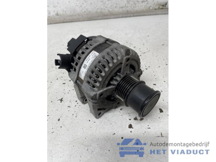 Usagé Dynamo Ford Fiesta 6 (JA8) 1.0 EcoBoost 12V 100 Prix € 70,00 Règlement à la marge proposé par Het Viaduct