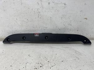 Gebrauchte Verkleidung Heckklappe Mercedes A Limousine (177.1) 1.5 A-180d Preis € 50,00 Margenregelung angeboten von Het Viaduct