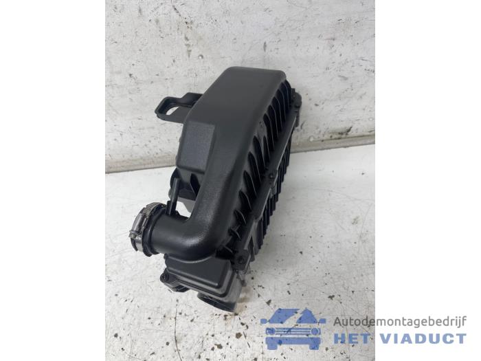 Begagnade Luftfilterhus Peugeot 208 I (CA/CC/CK/CL) 1.2 Vti 12V PureTech Pris € 30,00 Marginaltabell erbjuds av Het Viaduct