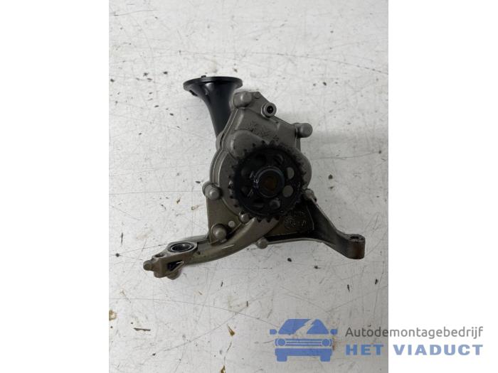 Używane Pompa oleju Peugeot 208 I (CA/CC/CK/CL) 1.2 Vti 12V PureTech Cena € 70,00 Procedura marży oferowane przez Het Viaduct