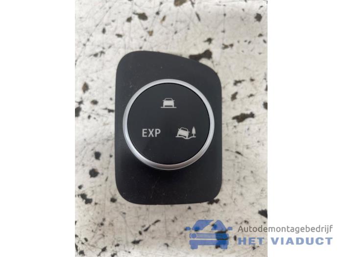 Usados Interruptor ESP Renault Captur I (2R) 1.2 TCE 16V EDC Precio € 140,00 Norma de margen ofrecido por Het Viaduct