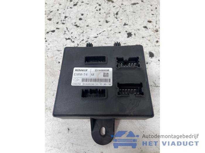 Używane Modul Comfort Renault Captur I (2R) 1.2 TCE 16V EDC Cena € 70,00 Procedura marży oferowane przez Het Viaduct