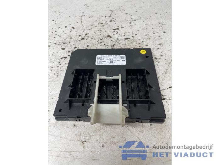 Używane Sterownik Body Control Volkswagen Golf VIII (CD1) 1.5 TSI 16V Cena € 120,00 Procedura marży oferowane przez Het Viaduct