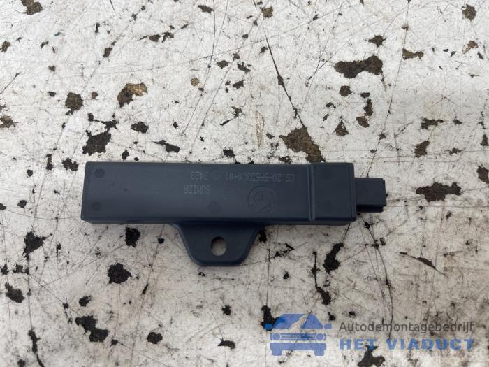 Gebrauchte Keyless Entry-Antenne BMW M135 (F40) M135i xDrive 2.0 TwinPower 16V Preis € 25,00 Margenregelung angeboten von Het Viaduct